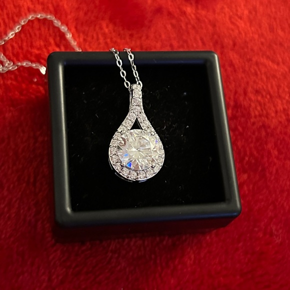 Luxury 3.0 CT‎ Moissanite 925 Sterling silver pendant necklace